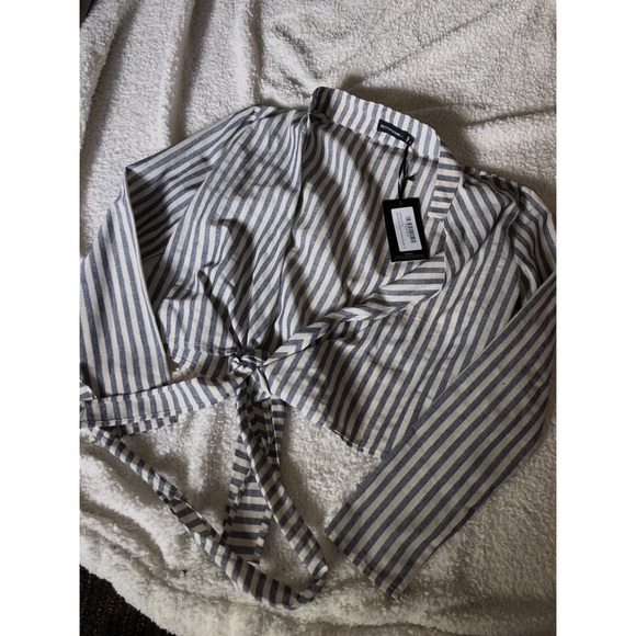 Striped tie waist crop top - Picture 1 of 4